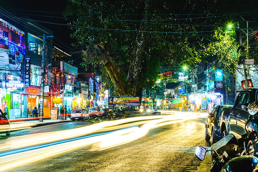 Long exposure of Lakeside road at night