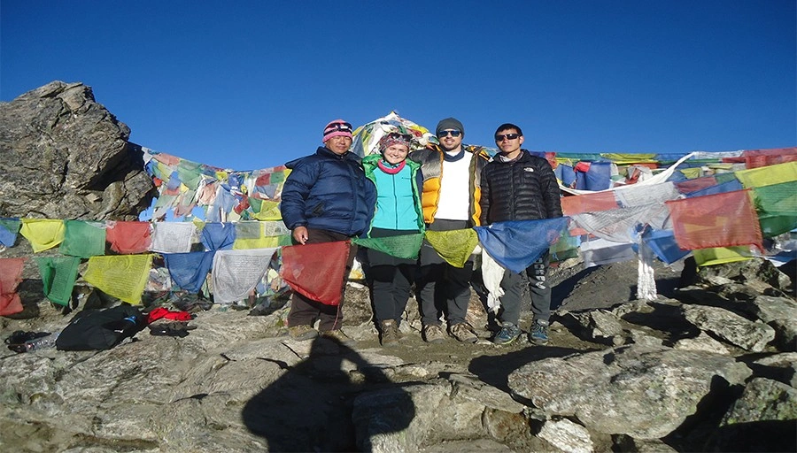 ebc-chola-gokyo-lake-trekking-summit