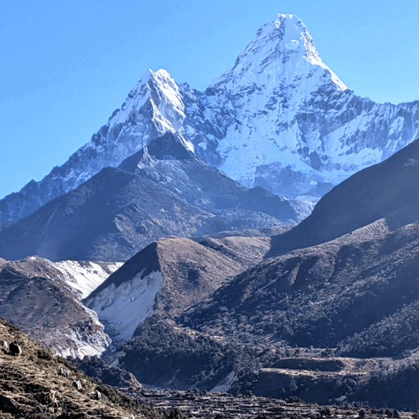 Everest Base Camp trek Best weather in April