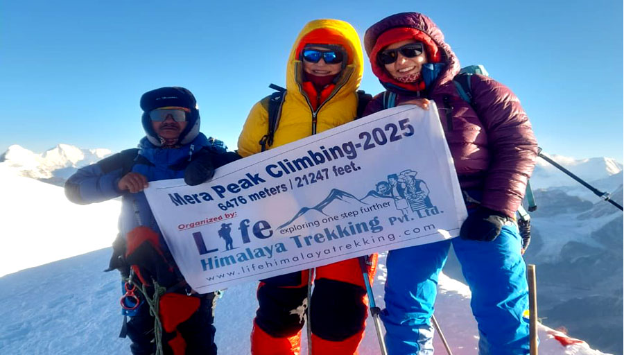 Summit-Mera-Summit-6476-M.jpg