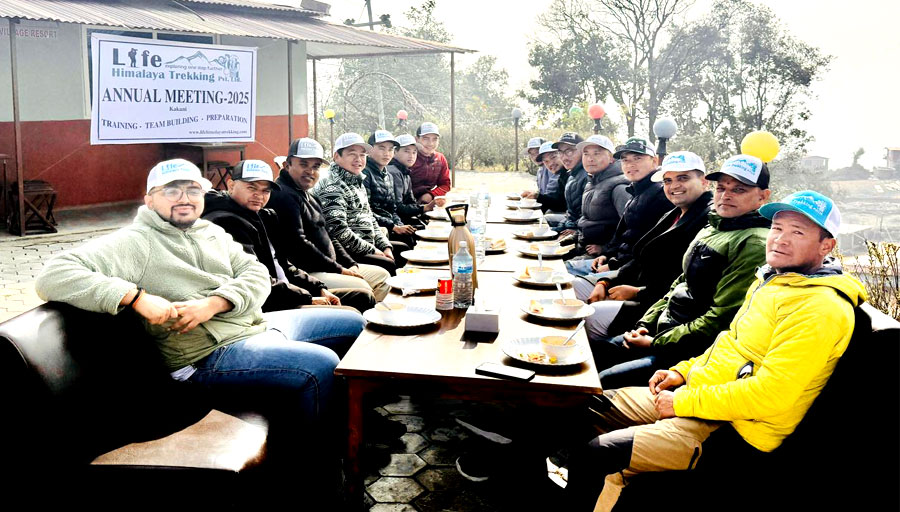 Life Himalaya Team