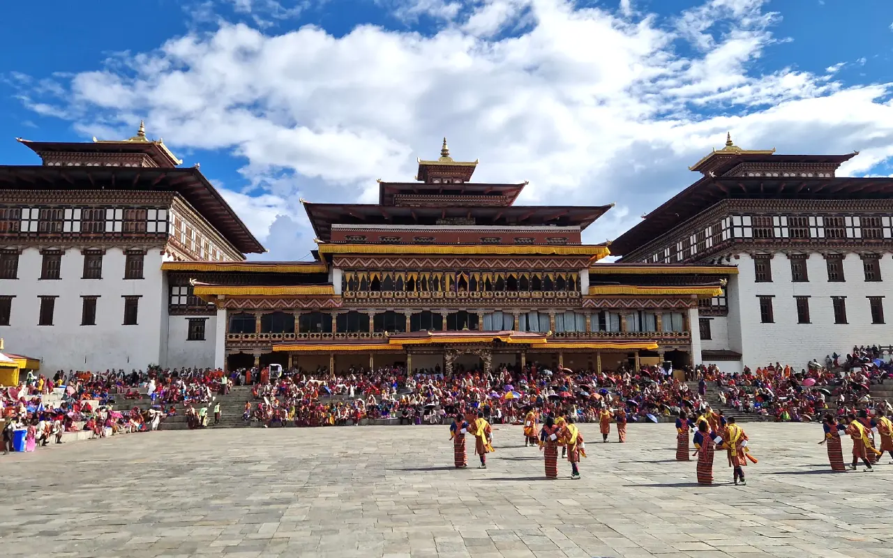 Best Time To Visit Bhutan: A Month-By-Month Travel Guide For 2026 4 Crowds Gathered In Festive Spirit For Thimphu Tsechu Celebrations