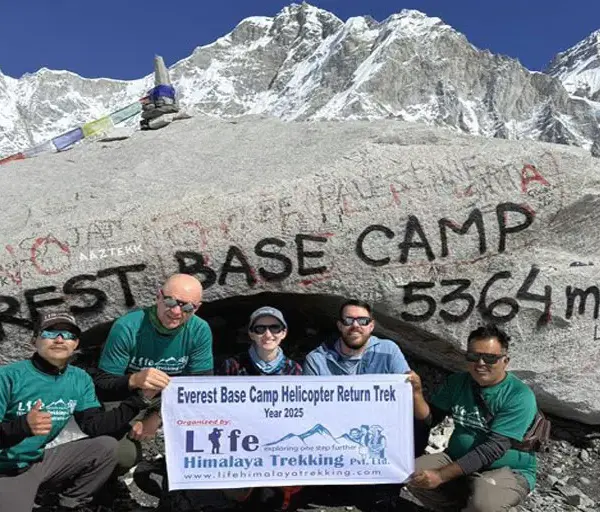 Everest-Trek-2
