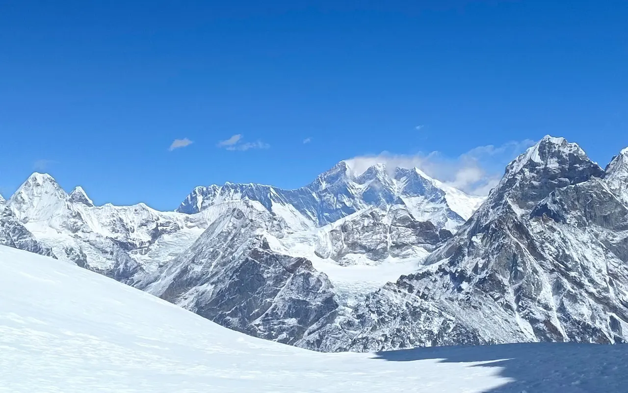 Mera Peak Snow Trail