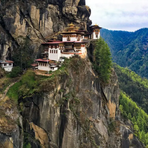 Nakikita ang Pugad ng Tigre Sa Bhutan Cultural Tour
