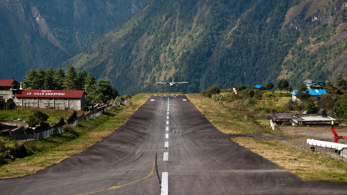 scary lukla airport
