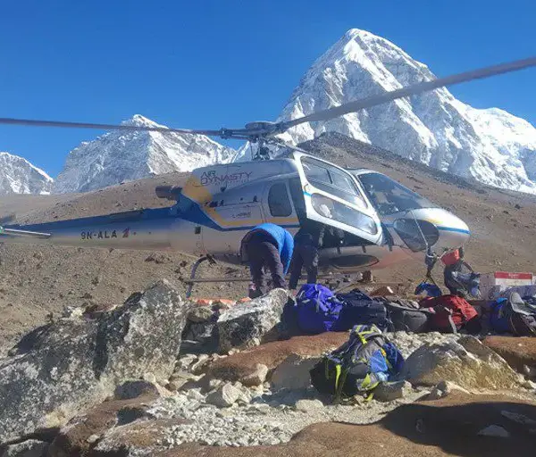 Everest-Base-Camp-trek-Heli-mulang-ka-KTM-