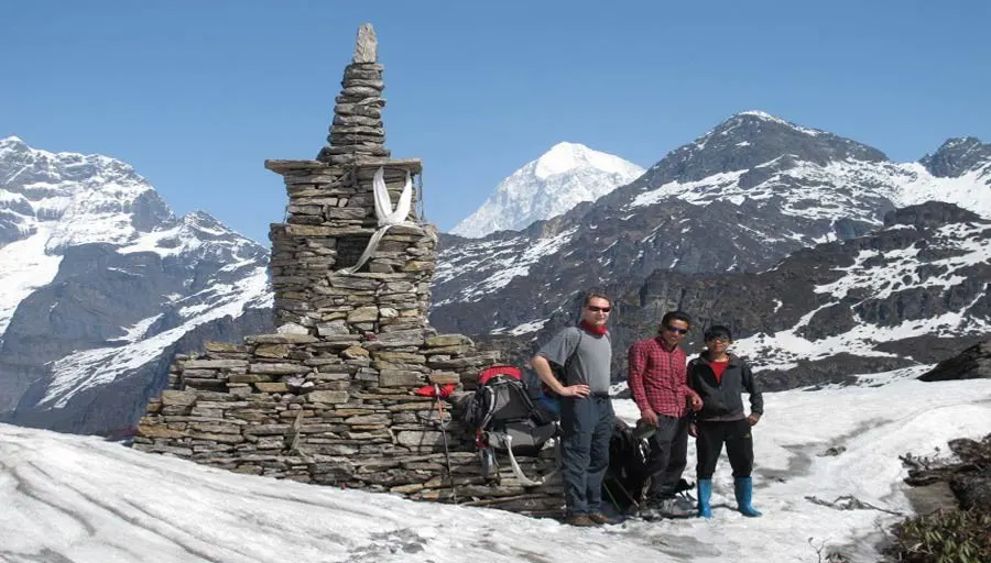 Makalu-Base-Camp-Trekking-Adventure-Himalaya-panorama