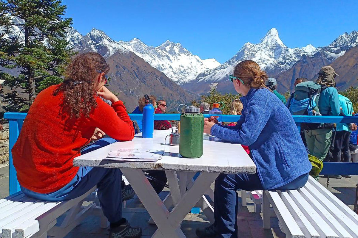 Everest View Trek with Helicopter Tour to Kala Patthar and Return to Kathmandu